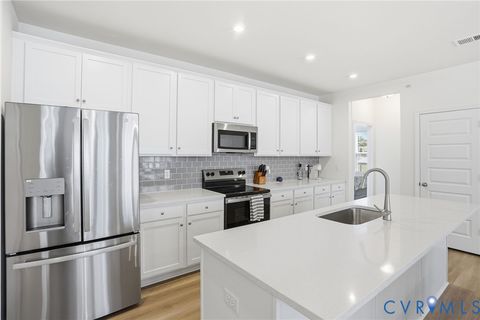 Tiny photo for 3813 Maze Runner Drive, Midlothian, VA 23112 (MLS # 2612727)