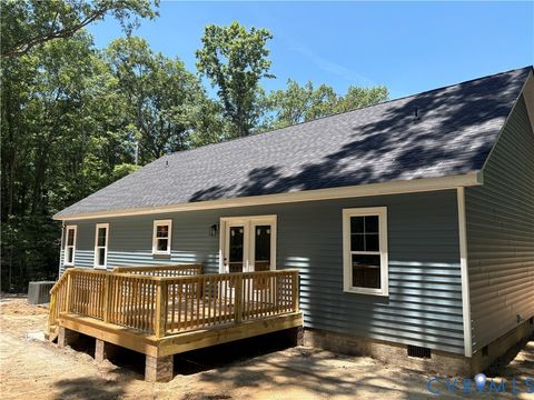 Tiny photo for 15135 Lebanon Road, Disputanta, VA 23842 (MLS # 2618730)