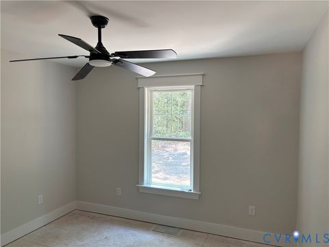 Tiny photo for 15135 Lebanon Road, Disputanta, VA 23842 (MLS # 2618730)