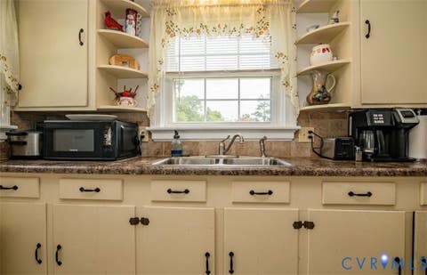 Tiny photo for 421 Laurel Street, Emporia, VA 23847 (MLS # 2621242)