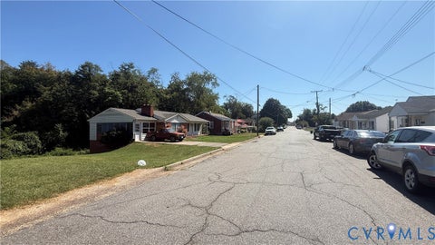 Tiny photo for 507 Armstead Avenue, Martinsville, VA 24112 (MLS # 2626432)