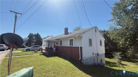 Tiny photo for 507 Armstead Avenue, Martinsville, VA 24112 (MLS # 2626432)