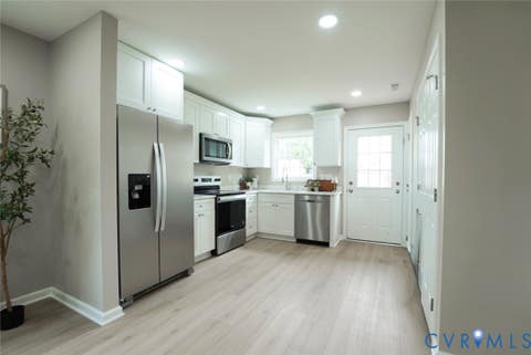 Tiny photo for 25721 Dinwiddie Avenue, North Dinwiddie, VA 23803 (MLS # 2616778)