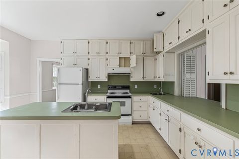 Tiny photo for 180 Hill Avenue, Keysville, VA 23947 (MLS # 2608873)