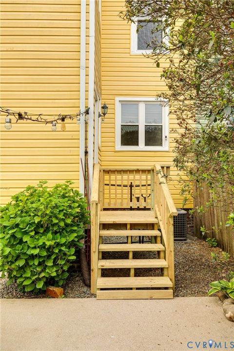Tiny photo for 604 N 28th Street, Richmond, VA 23223 (MLS # 2611045)