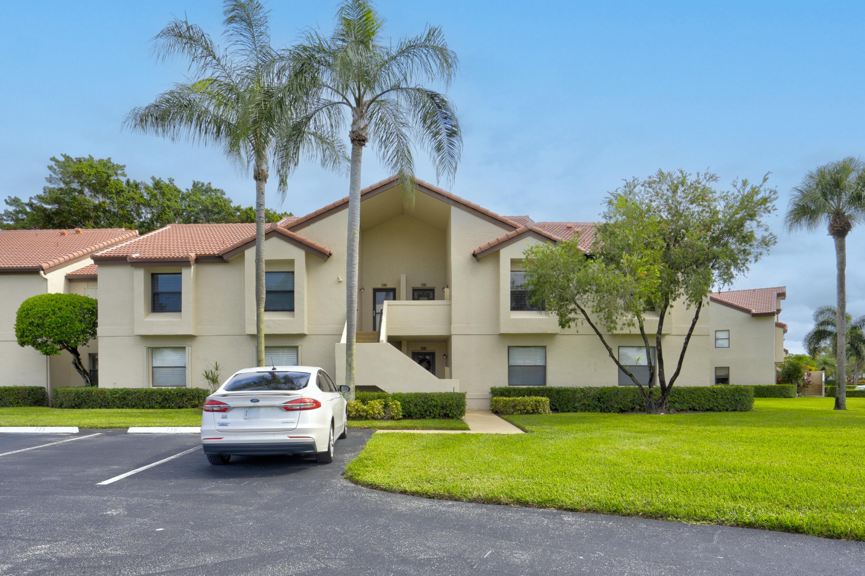 5915 Parkwalk Drive, Boynton Beach, Palm Beach County, Florida - 2 Bedrooms  
2 Bathrooms - 