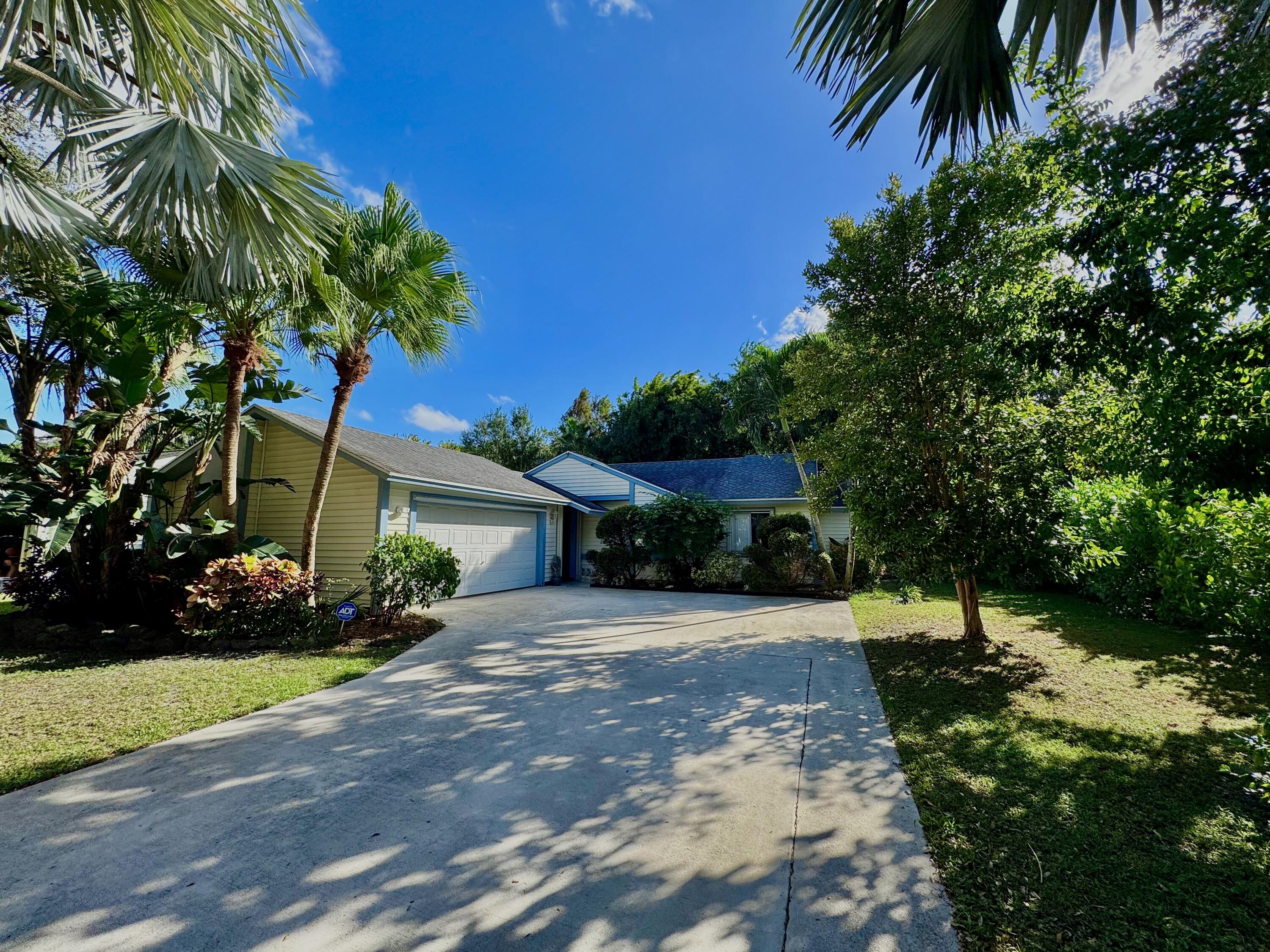 Property for Sale at 18257 Jupiter Landings Drive, Jupiter, Palm Beach County, Florida - Bedrooms: 3 
Bathrooms: 2  - $579,000