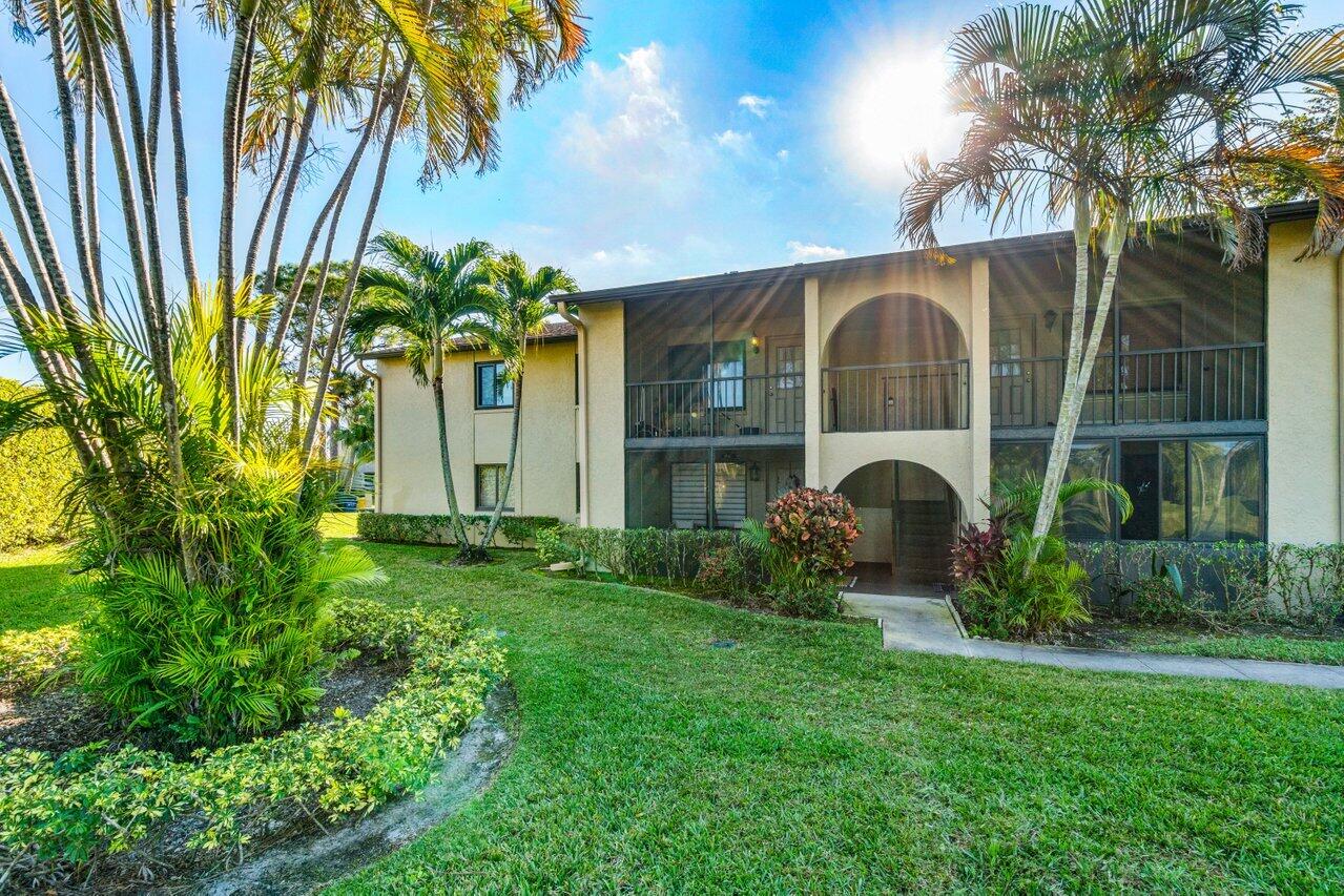 519 Shady Pine Way C1, Greenacres, Palm Beach County, Florida - 2 Bedrooms  
2 Bathrooms - 