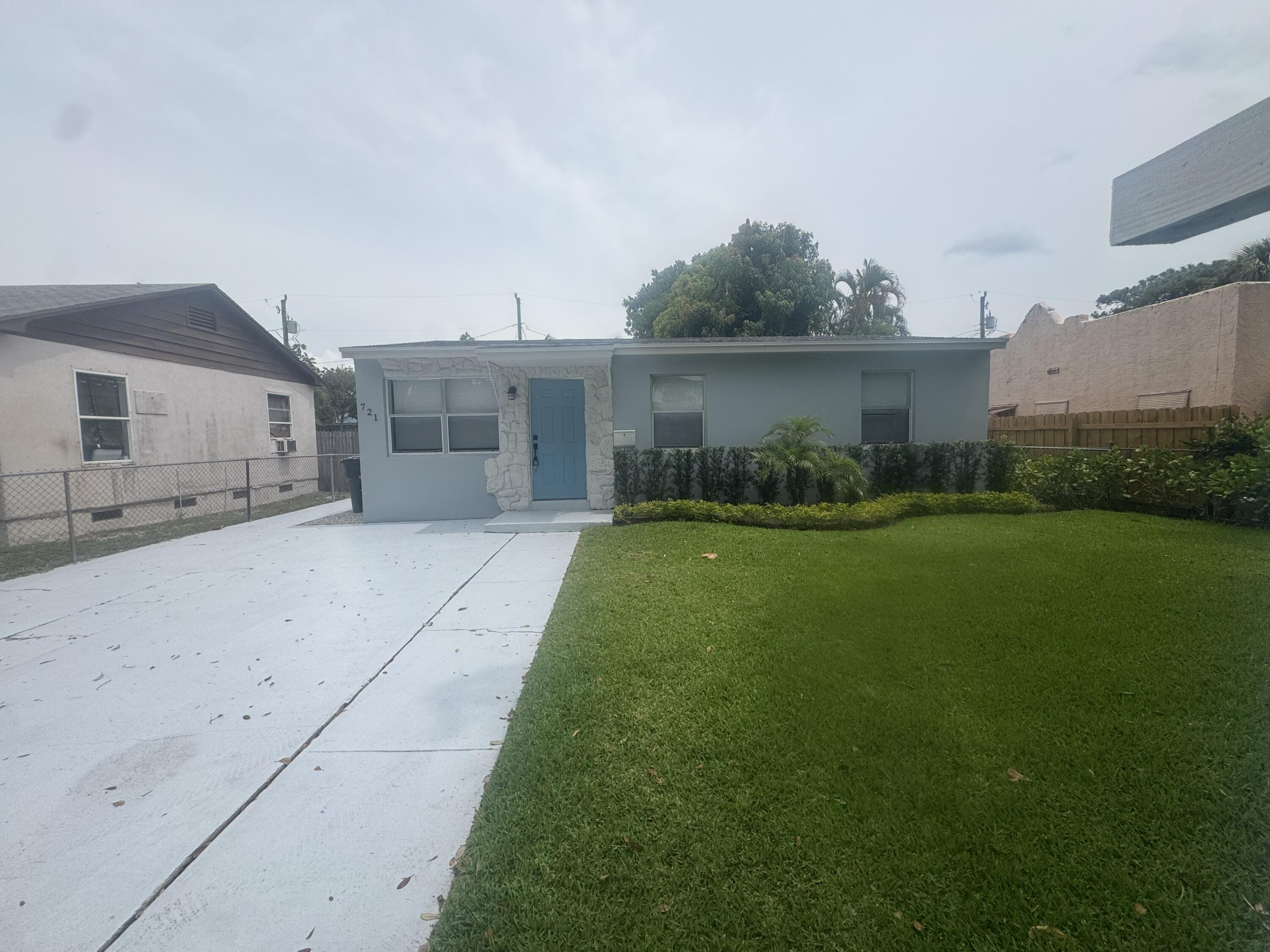 Property for Sale at 721 Nathan Hale Road, West Palm Beach, Palm Beach County, Florida - Bedrooms: 3 
Bathrooms: 1  - $500,000