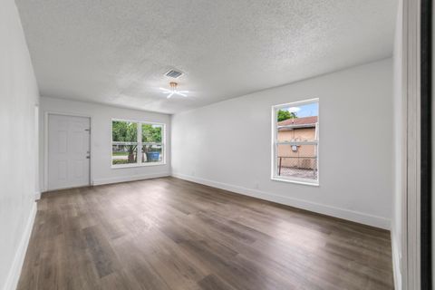 Tiny photo for 2961 NW 26th Street NW, Oakland Park, FL 33311 (MLS # RX-11119458)