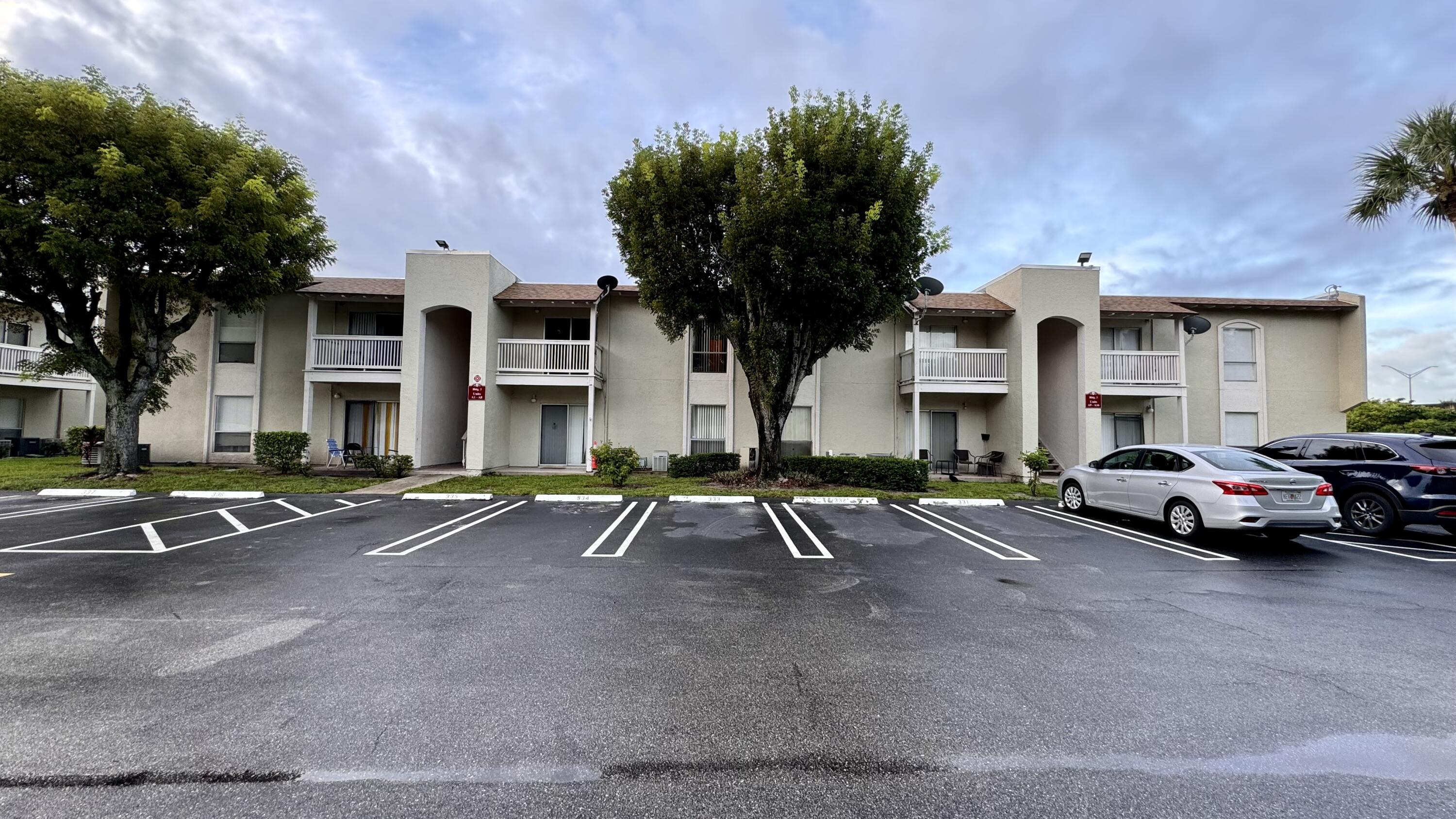 1500 N Congress Avenue A14, West Palm Beach, Palm Beach County, Florida - 1 Bedrooms  
1 Bathrooms - 