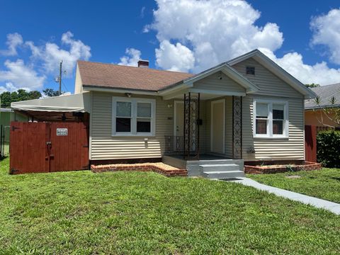 Tiny photo for 1837 Buchanan Street #Front And Back, Hollywood, FL 33020 (MLS # RX-11119793)