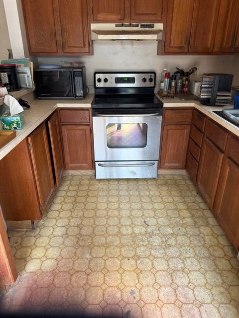 Photo of 1458 N Lawnwood Circle #26b, Fort Pierce, FL 34950 (MLS # RX-11123376)