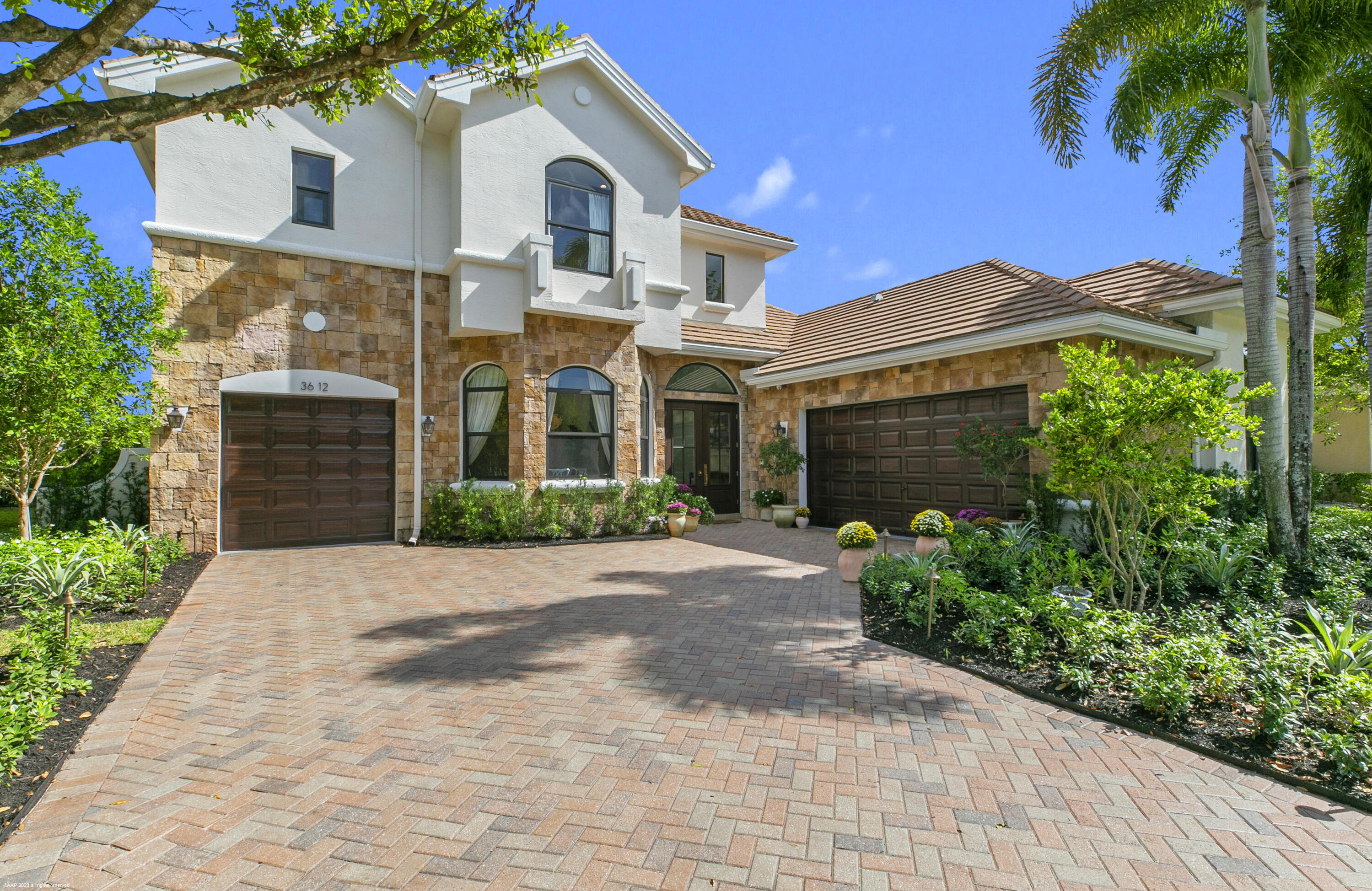Property for Sale at 3612 Collonade Drive, Wellington, Palm Beach County, Florida - Bedrooms: 5 
Bathrooms: 7.5  - $2,150,000