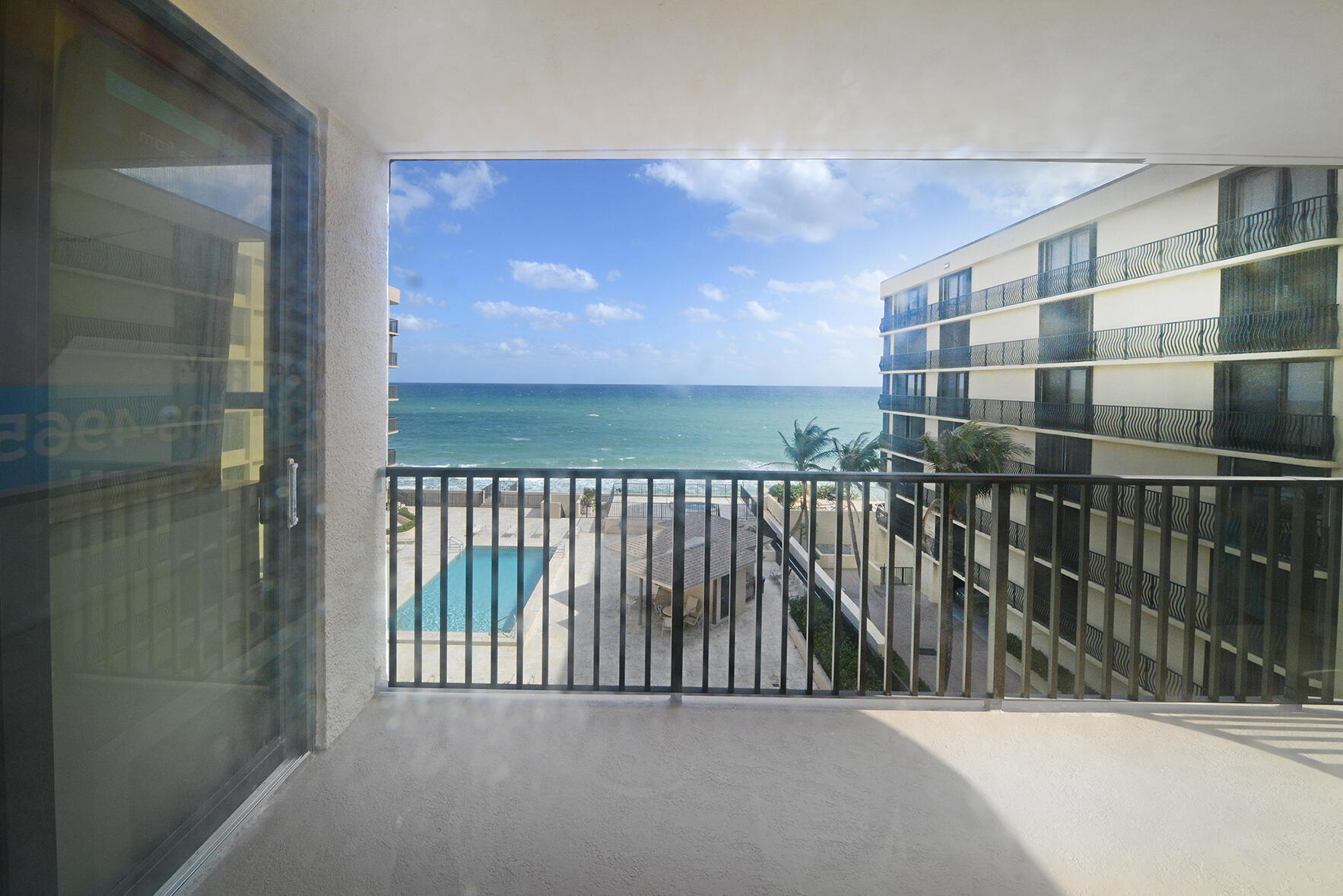 Property for Sale at 3610 S Ocean Boulevard 405, South Palm Beach, Palm Beach County, Florida - Bedrooms: 2 
Bathrooms: 2  - $899,900