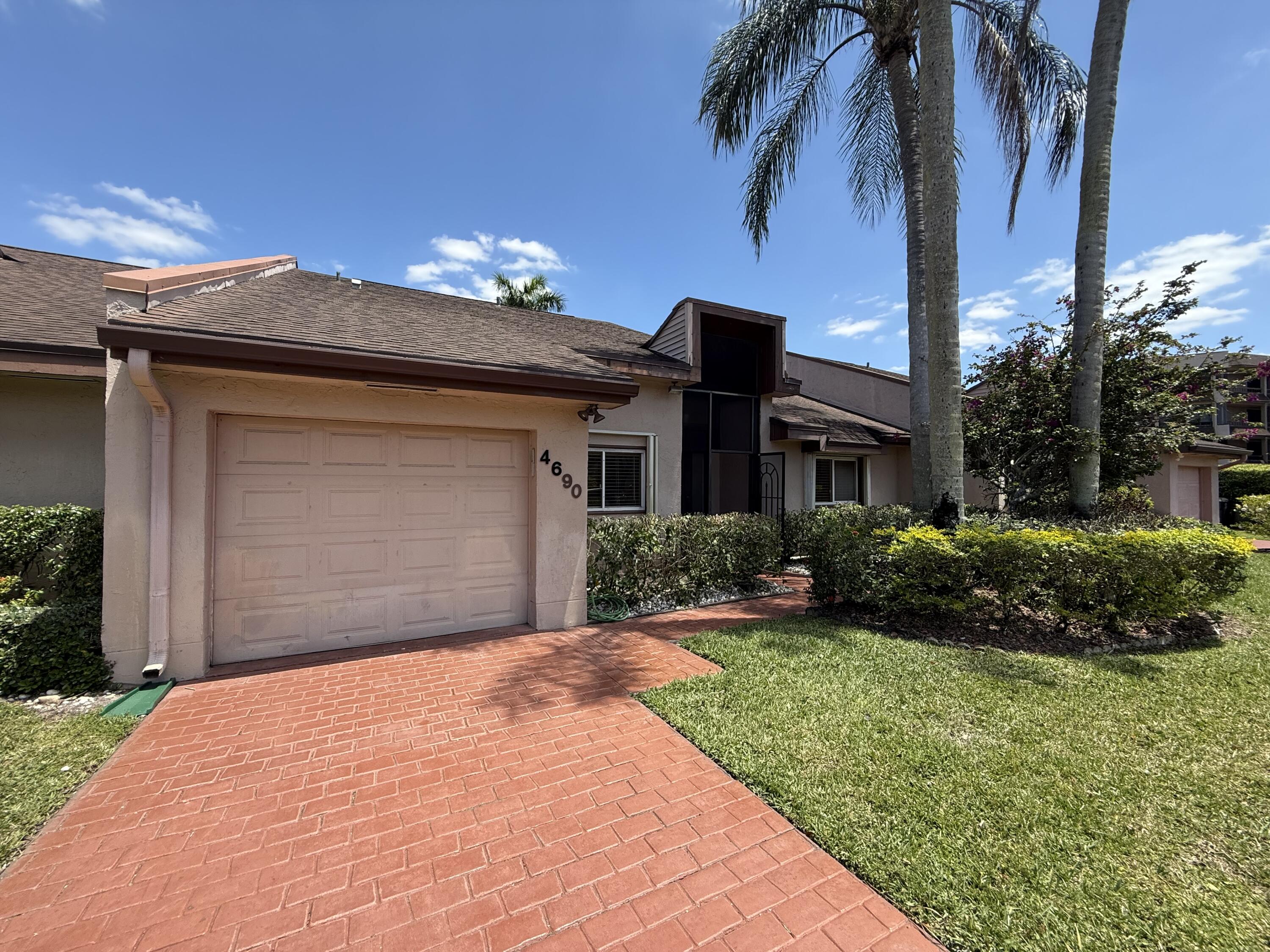 Property for Sale at 4690 Fountains Drive, Lake Worth, Palm Beach County, Florida - Bedrooms: 2 
Bathrooms: 2.5  - $444,900