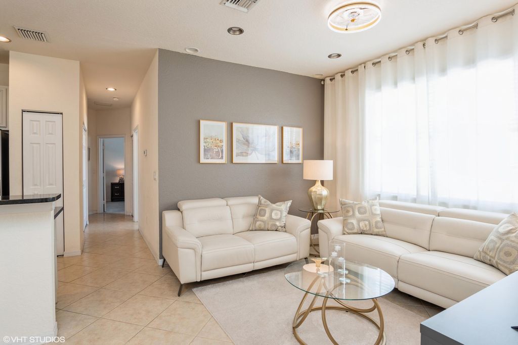 Photo of 1550 SE Hampshire Way #202, Stuart, FL 34994 (MLS # RX-11011275)