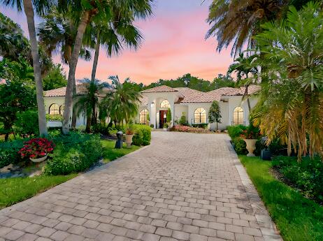 16 Cayman Place, Palm Beach Gardens, Palm Beach County, Florida - 4 Bedrooms  
3 Bathrooms - 