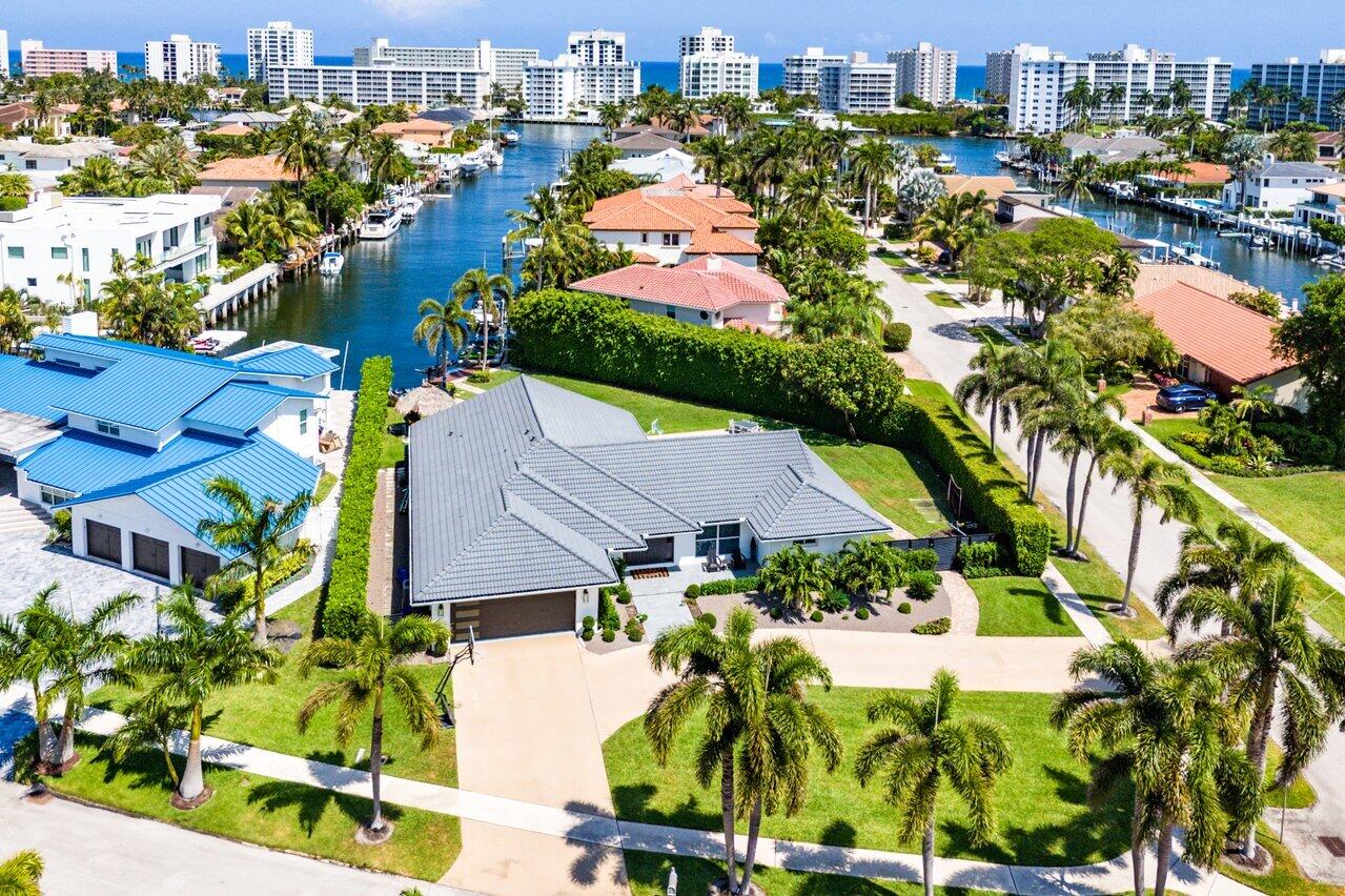 7700 Ne Spanish Trail Court, Boca Raton, Palm Beach County, Florida - 5 Bedrooms  
3.5 Bathrooms - 