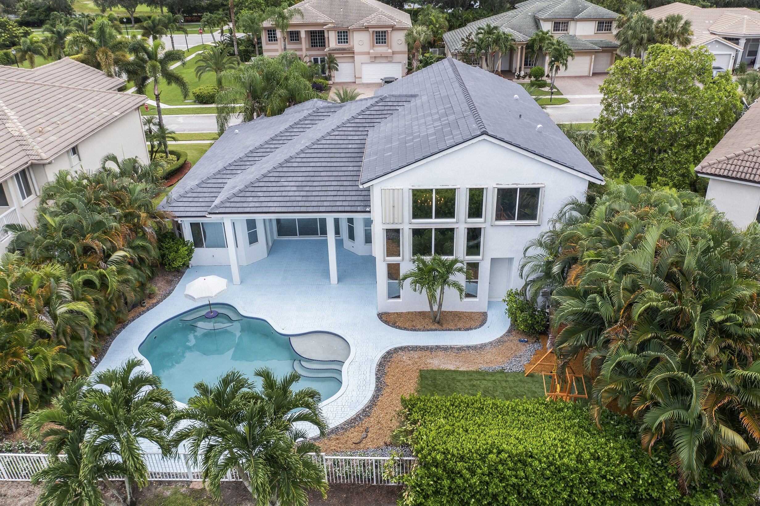 Property for Sale at 11910 Osprey Point Circle, Wellington, Palm Beach County, Florida - Bedrooms: 5 
Bathrooms: 4  - $1,699,000