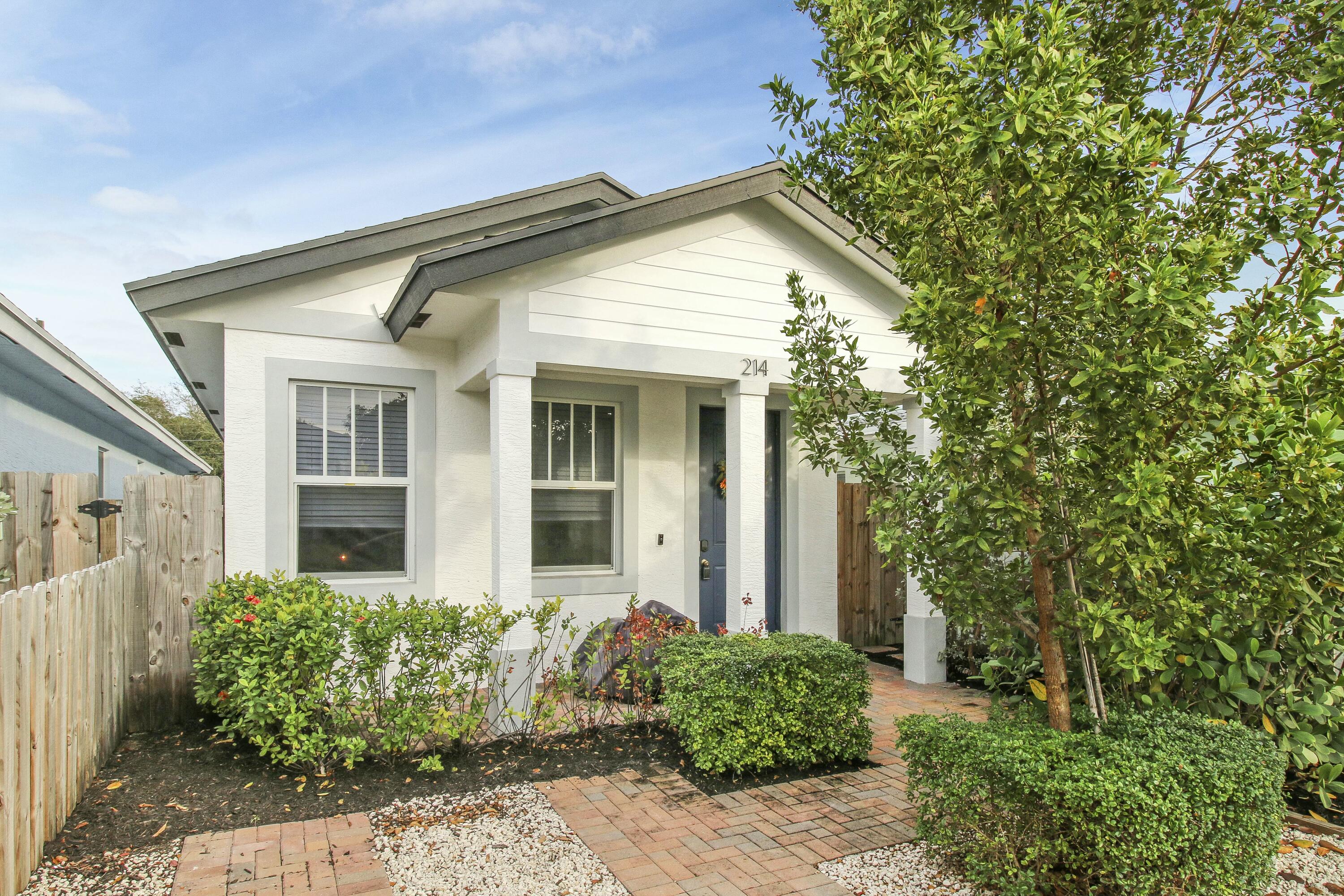 Property for Sale at 214 N C Street, Lake Worth Beach, Palm Beach County, Florida - Bedrooms: 3 
Bathrooms: 2  - $489,000