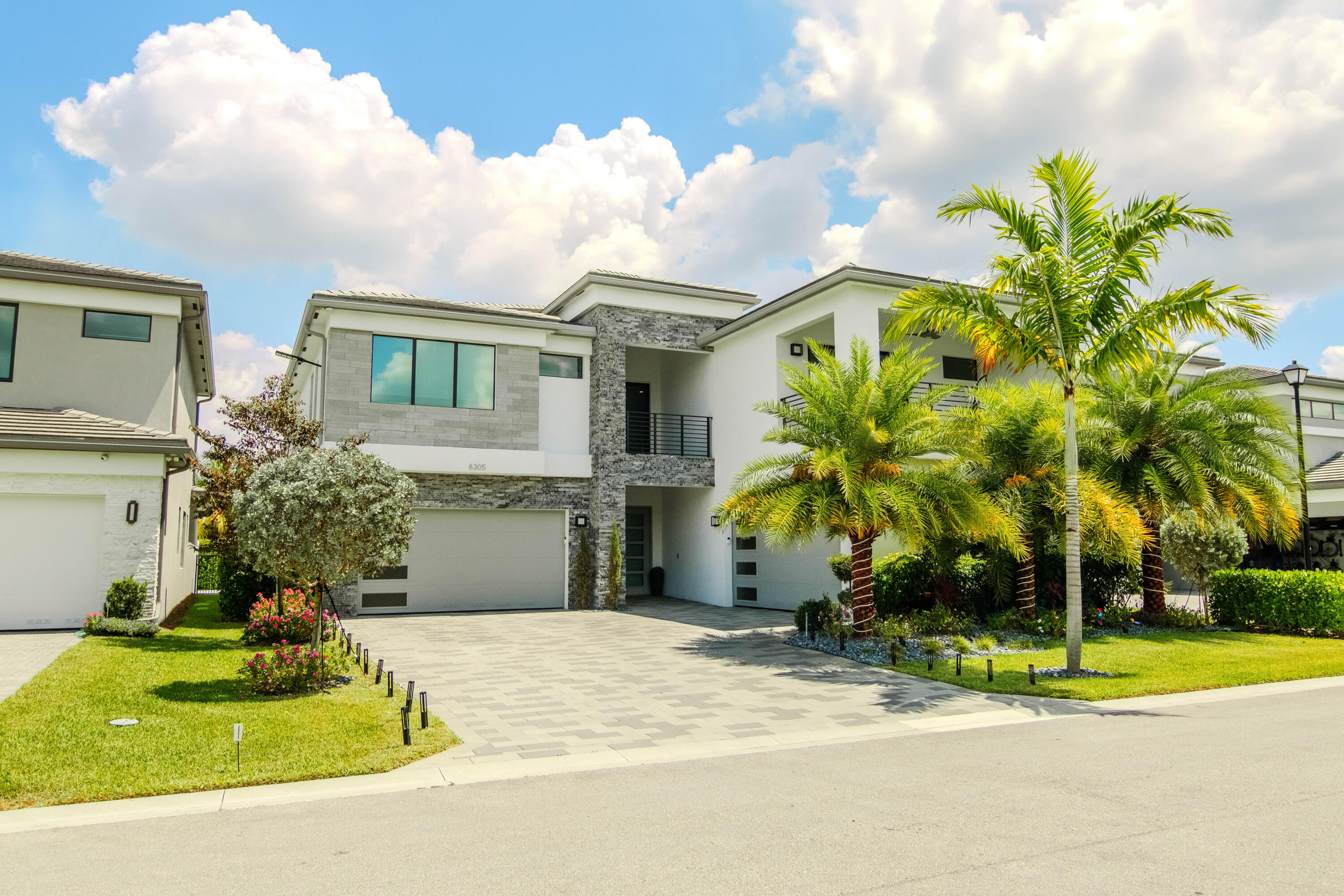 8305 Fishhawk Falls Court, Boca Raton, Palm Beach County, Florida - 5 Bedrooms  
7.5 Bathrooms - 