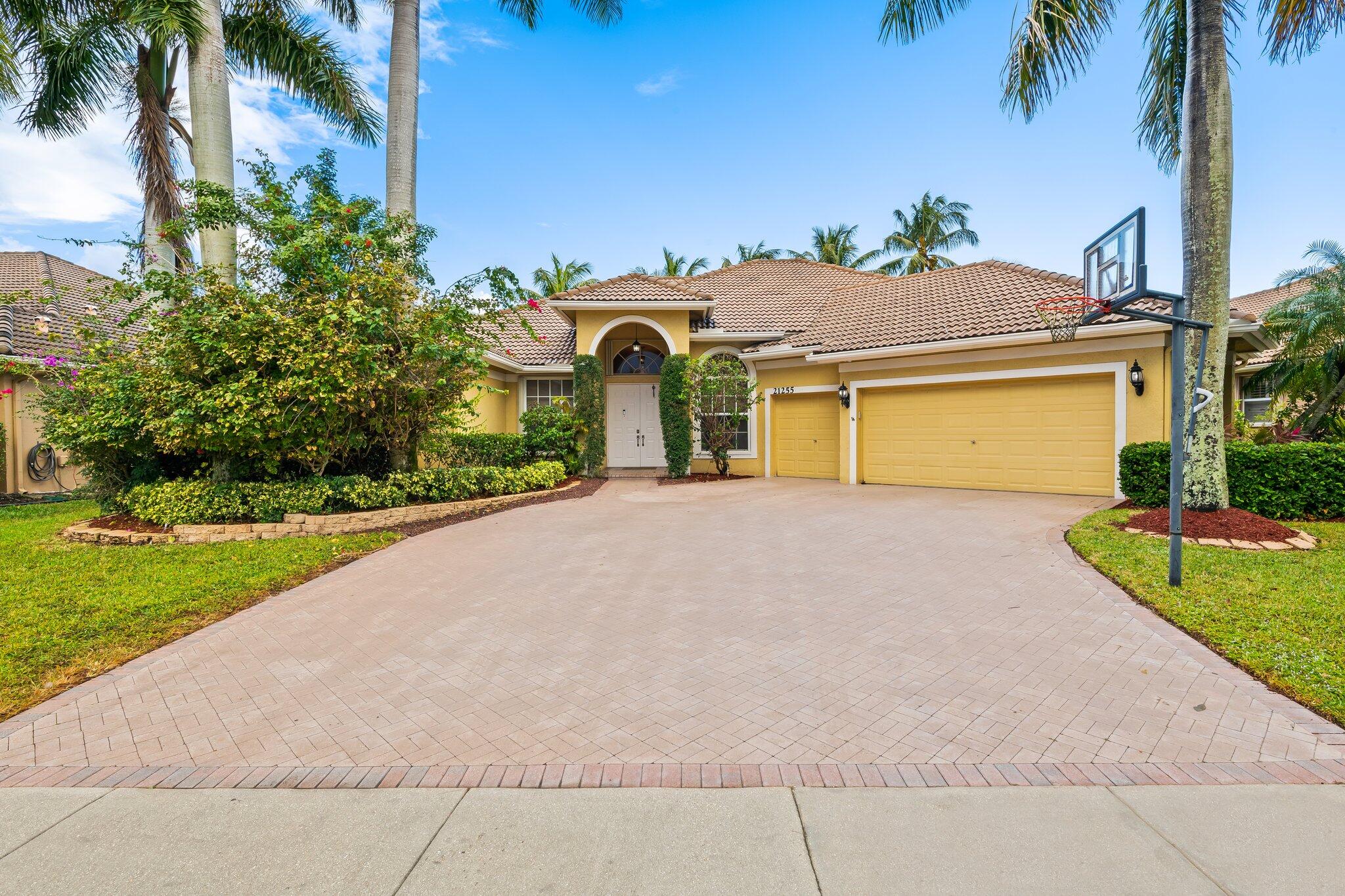 Property for Sale at 21255 Falls Ridge Way, Boca Raton, Palm Beach County, Florida - Bedrooms: 5 
Bathrooms: 3.5  - $1,099,000