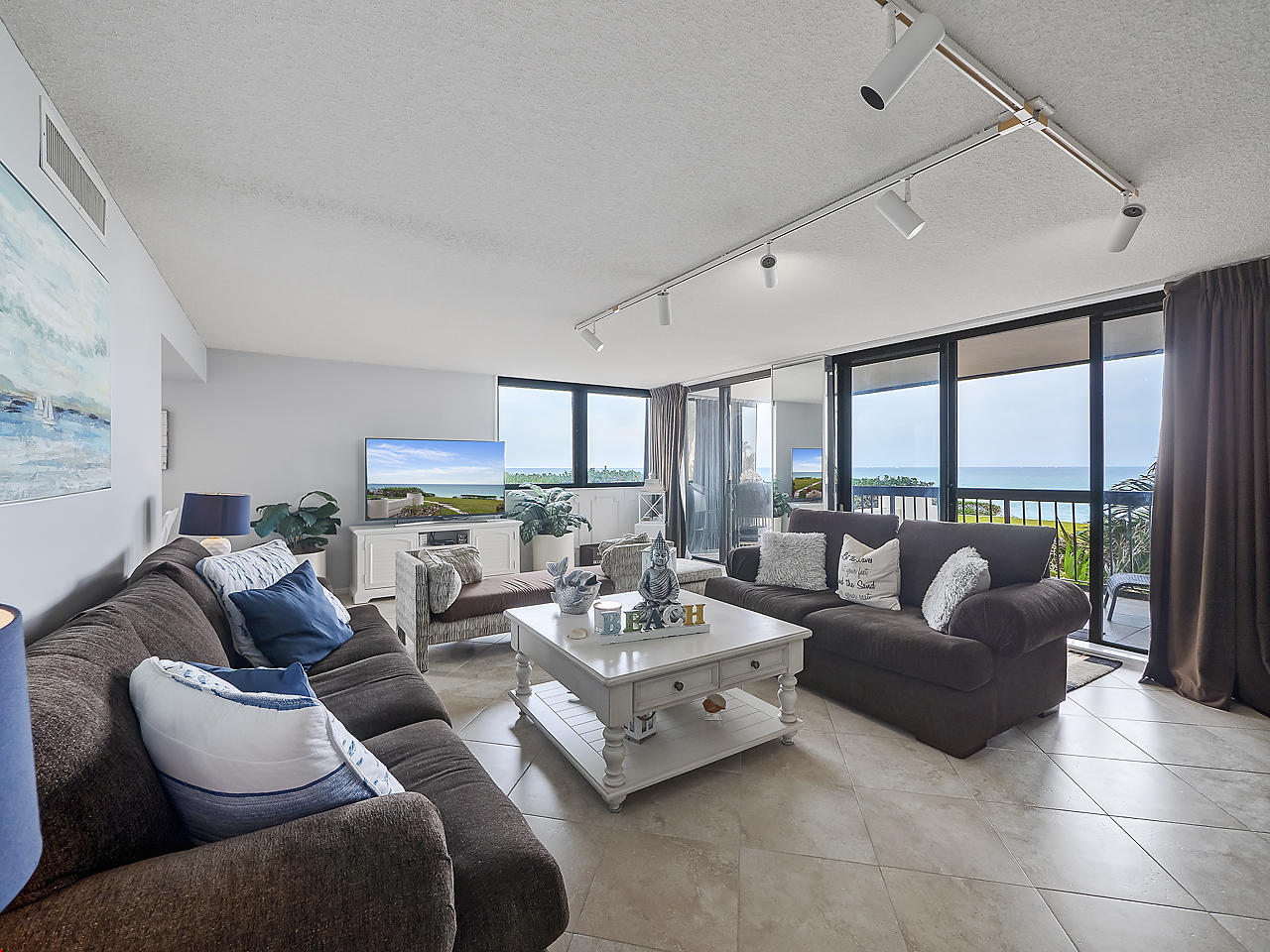 5380 N Ocean Drive 2E, Singer Island, Palm Beach County, Florida - 2 Bedrooms  
2 Bathrooms - 