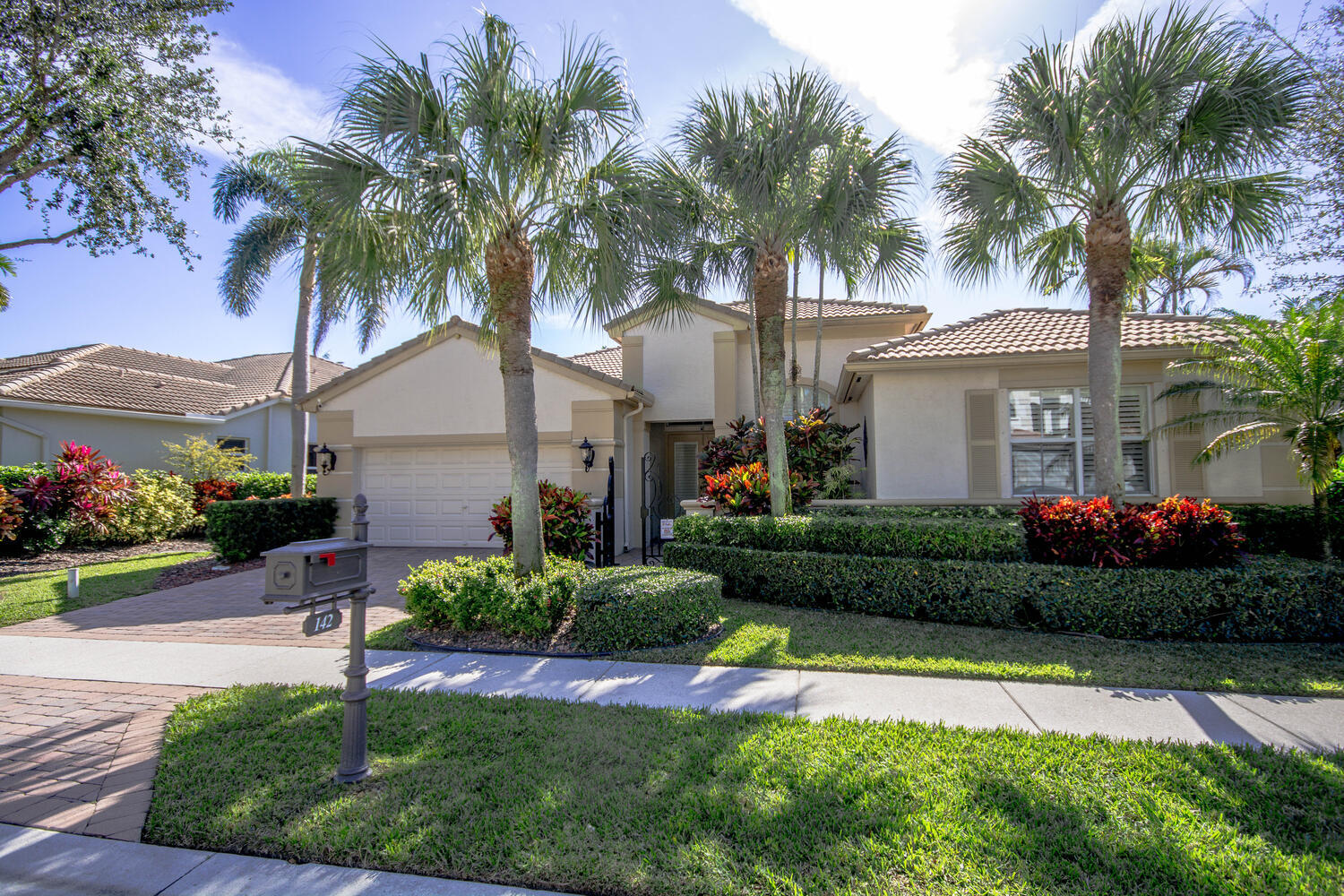 142 Sedona Way, Palm Beach Gardens, Palm Beach County, Florida - 4 Bedrooms  
2.5 Bathrooms - 