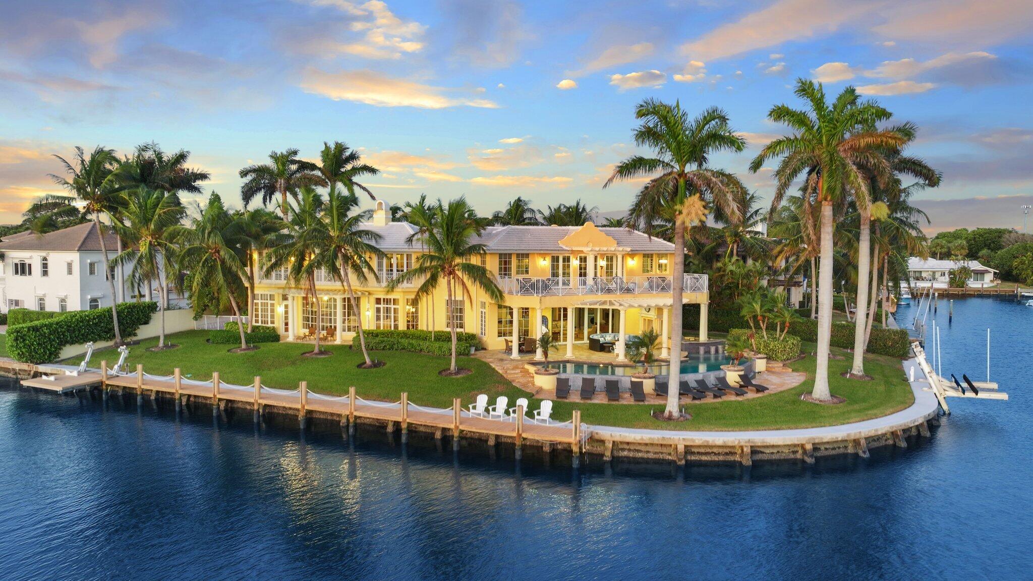 Property for Sale at 955 Emerald Row, Gulf Stream, Palm Beach County, Florida - Bedrooms: 5 
Bathrooms: 6.5  - $8,565,000