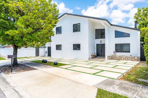 Photo of 5663 SW 130th Avenue, Miami, FL 33183 (MLS # RX-11119290)