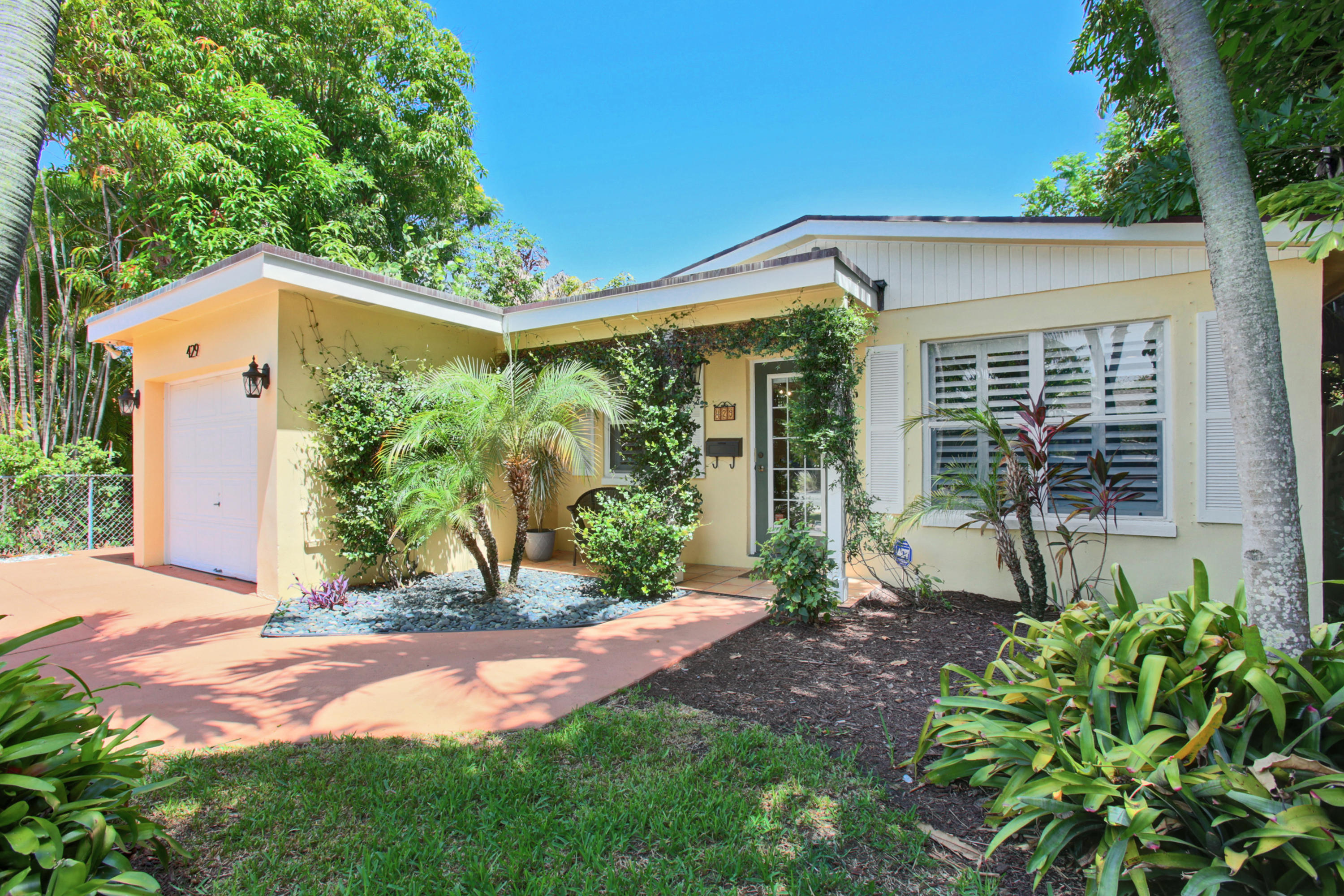 Photo 1 of 429 29th Street, West Palm Beach, Florida, $329,000, Web #: 10257628