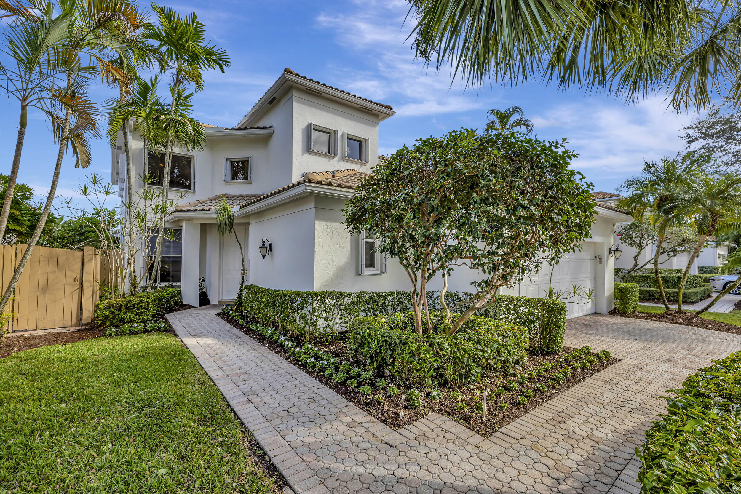 Property for Sale at 6650 Nw 24th Terrace, Boca Raton, Palm Beach County, Florida - Bedrooms: 4 
Bathrooms: 3.5  - $1,050,000