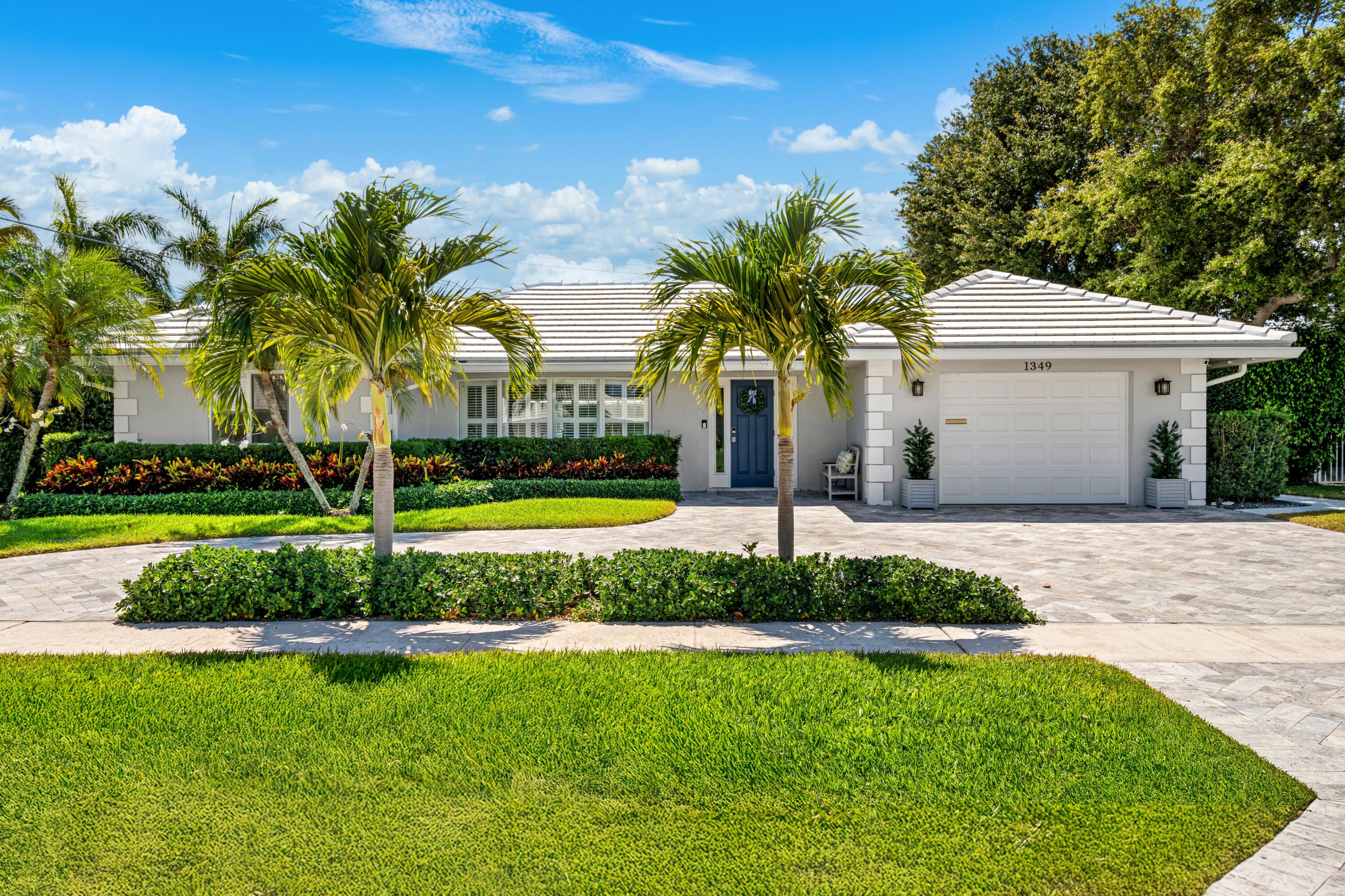 1349 Sw Sugar Plum Drive, Boca Raton, Palm Beach County, Florida - 3 Bedrooms  
2.5 Bathrooms - 