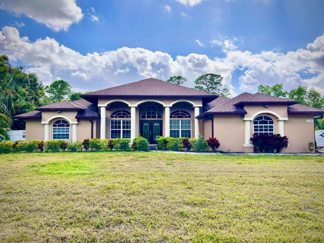 Property for Sale at 17564 79th Court, The Acreage, Palm Beach County, Florida - Bedrooms: 5 
Bathrooms: 3  - $870,000