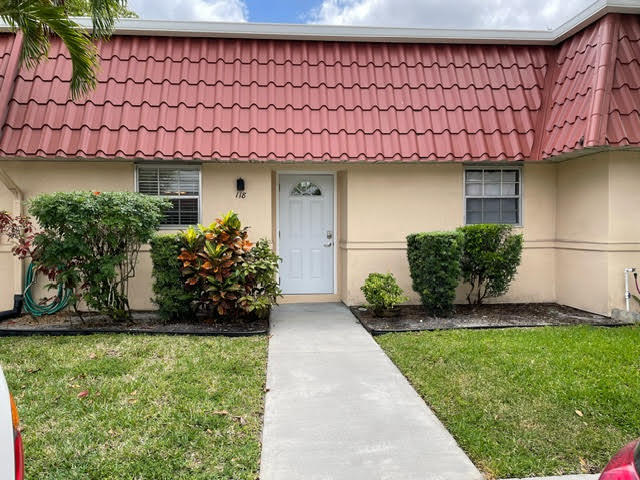 Property for Sale at 118 Amherst Lane, Lake Worth, Palm Beach County, Florida - Bedrooms: 1 
Bathrooms: 1  - $197,000
