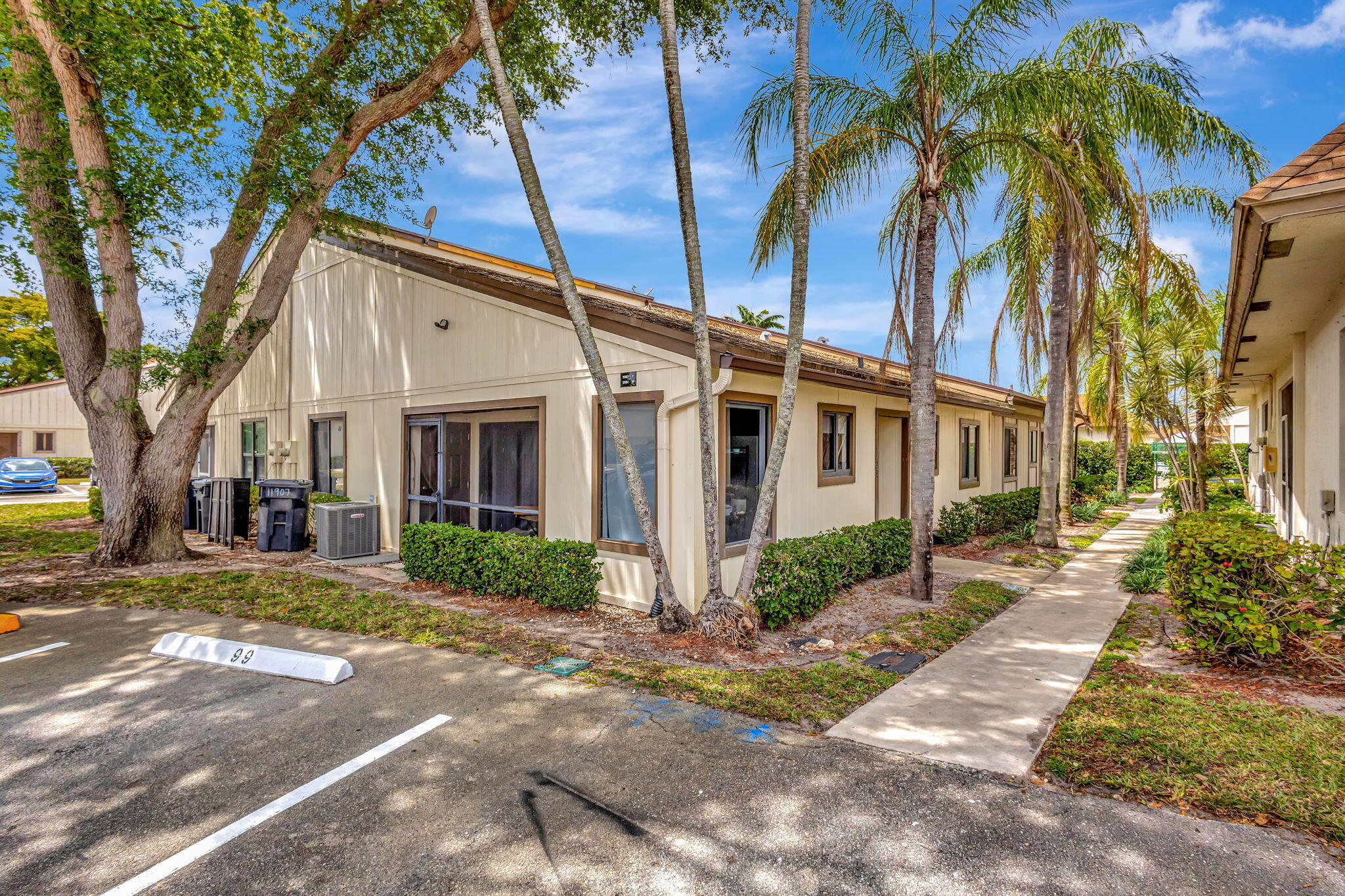 Property for Sale at 11901 Sturbridge Lane, Wellington, Palm Beach County, Florida - Bedrooms: 2 
Bathrooms: 2  - $295,000