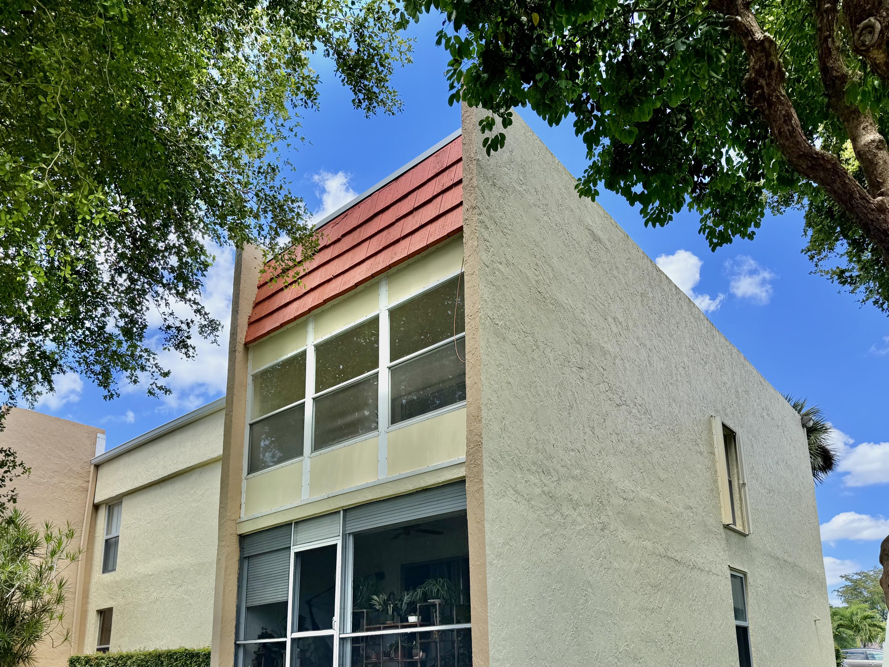 2800 Fiore Way 201, Delray Beach, Palm Beach County, Florida - 2 Bedrooms  
2 Bathrooms - 