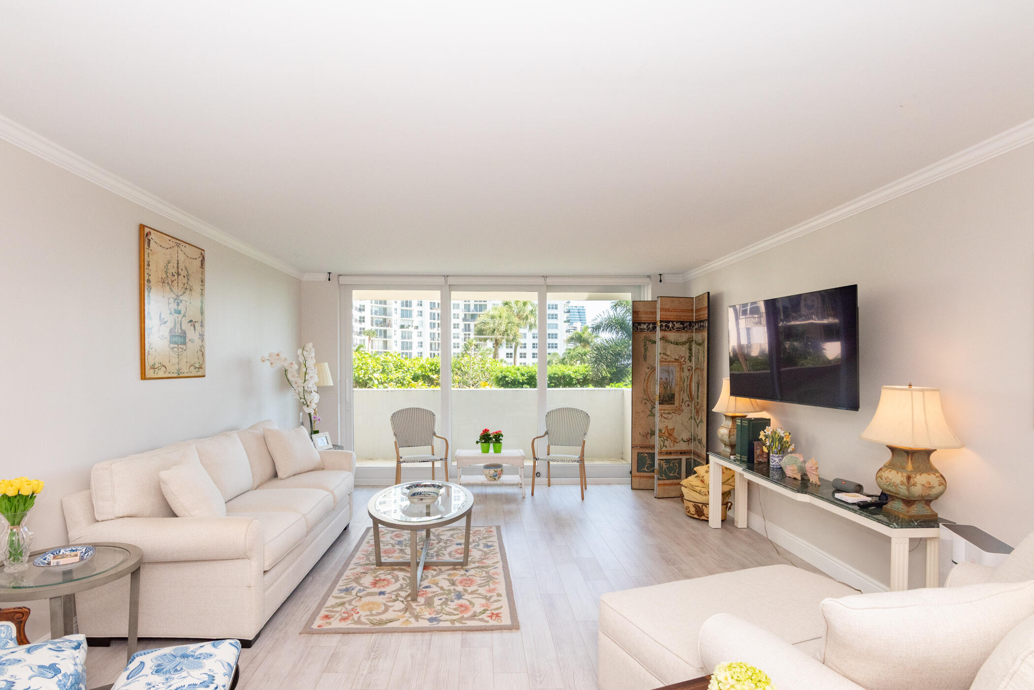 1801 S Flagler Drive 205, West Palm Beach, Palm Beach County, Florida - 2 Bedrooms  
2 Bathrooms - 