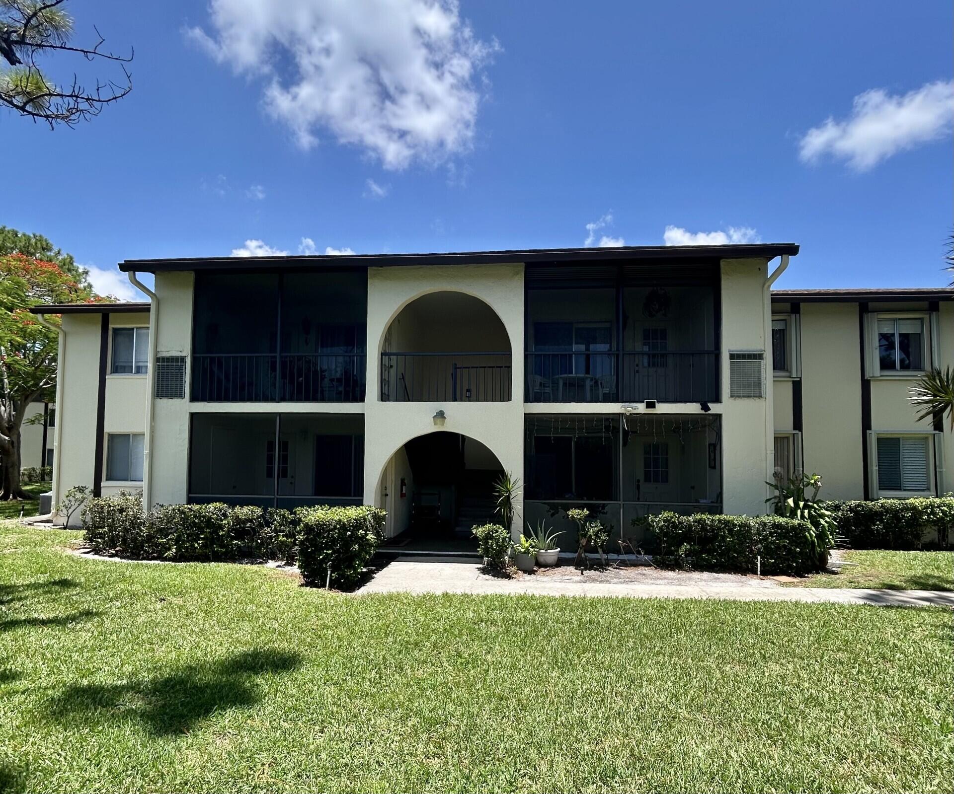 Property for Sale at 5800 Whispering Pine B2 Way B-2, Greenacres, Palm Beach County, Florida - Bedrooms: 2 
Bathrooms: 1  - $120,000