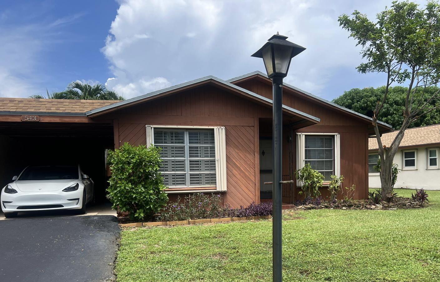 543 Se 27th Way, Boynton Beach, Palm Beach County, Florida - 2 Bedrooms  
2 Bathrooms - 