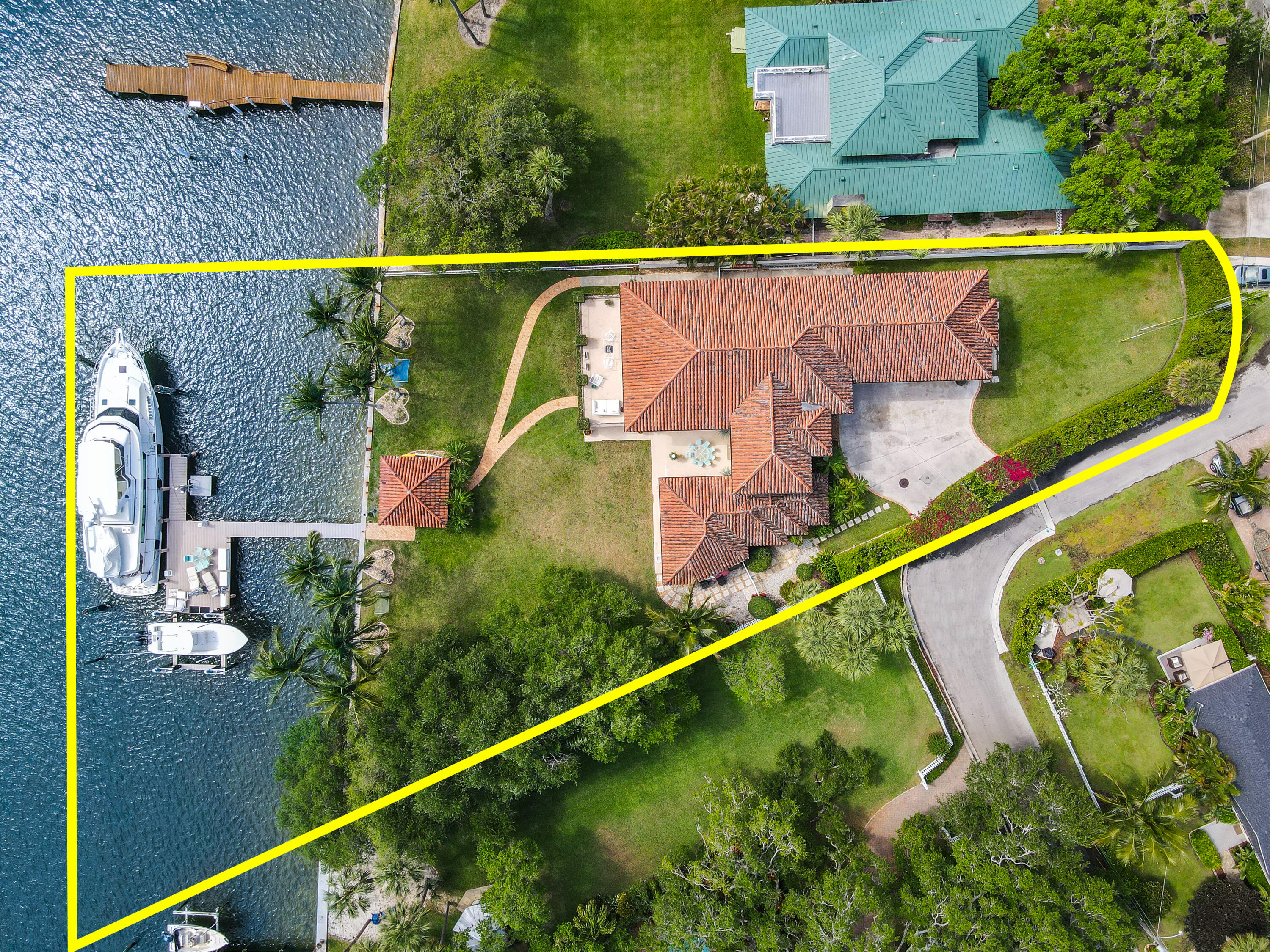 Property for Sale at 2252 Flamingo Road, Palm Beach Gardens, Palm Beach County, Florida - Bedrooms: 5 
Bathrooms: 4.5  - $11,495,000