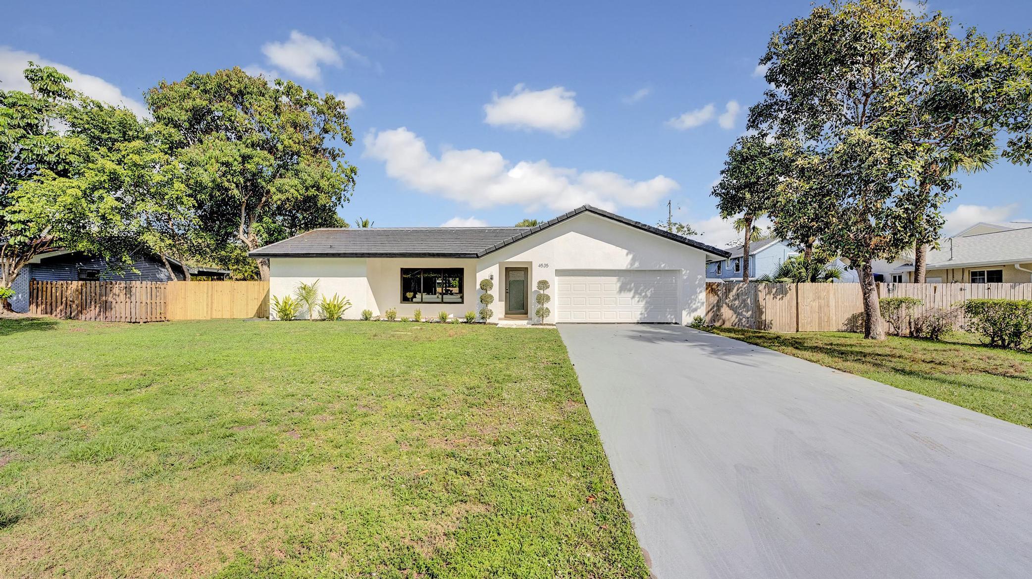 4535 Palm Ridge Boulevard, Delray Beach, Palm Beach County, Florida - 3 Bedrooms  
2 Bathrooms - 