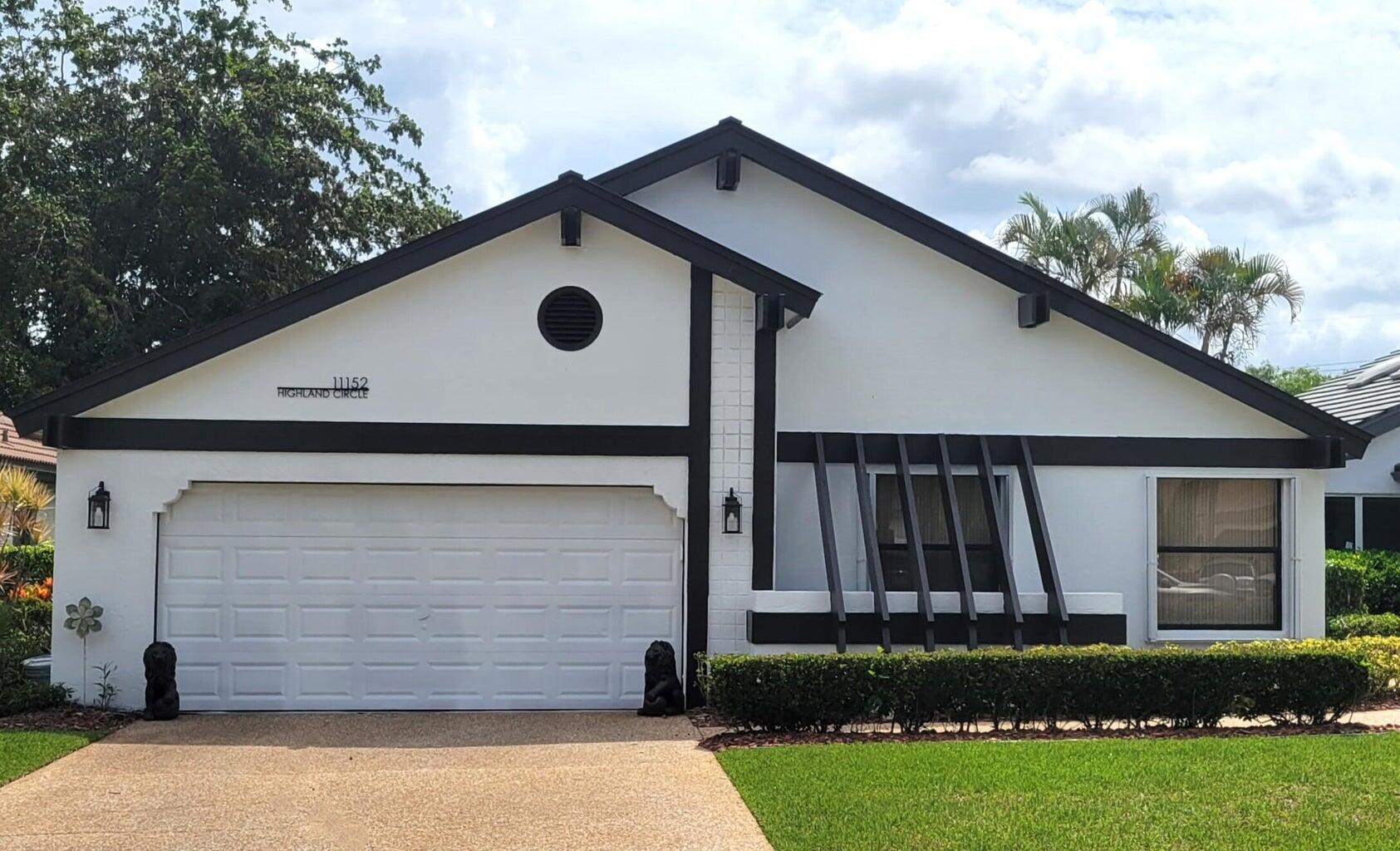 Property for Sale at 11152 Highland Circle, Boca Raton, Palm Beach County, Florida - Bedrooms: 2 
Bathrooms: 2  - $410,000