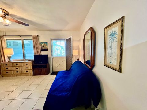 Tiny photo for 707 S 19th Avenue #11, Hollywood, FL 33020 (MLS # RX-11111866)
