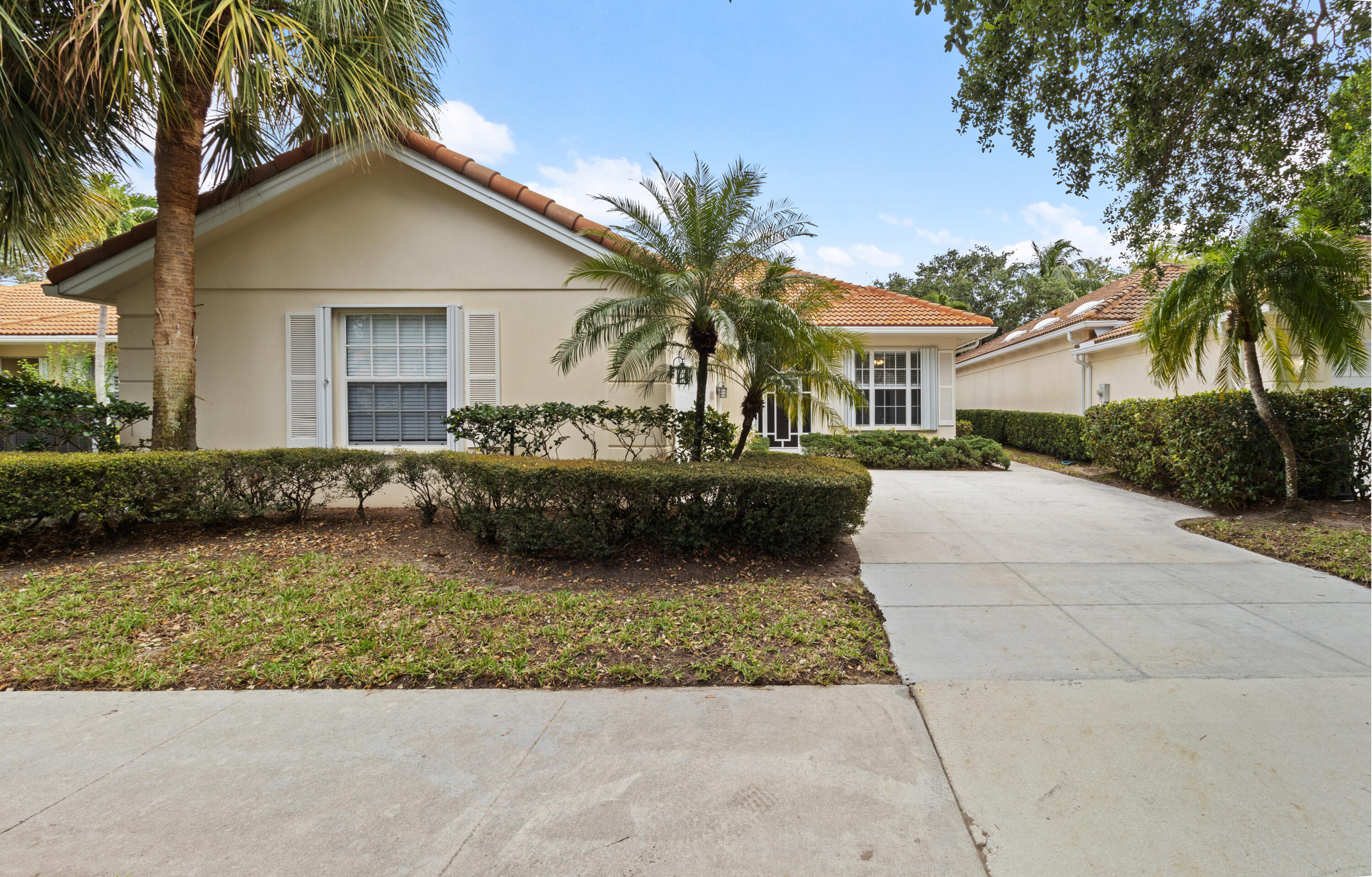 Property for Sale at 403 Kelsey Park Drive, Palm Beach Gardens, Palm Beach County, Florida - Bedrooms: 3 
Bathrooms: 2  - $797,500