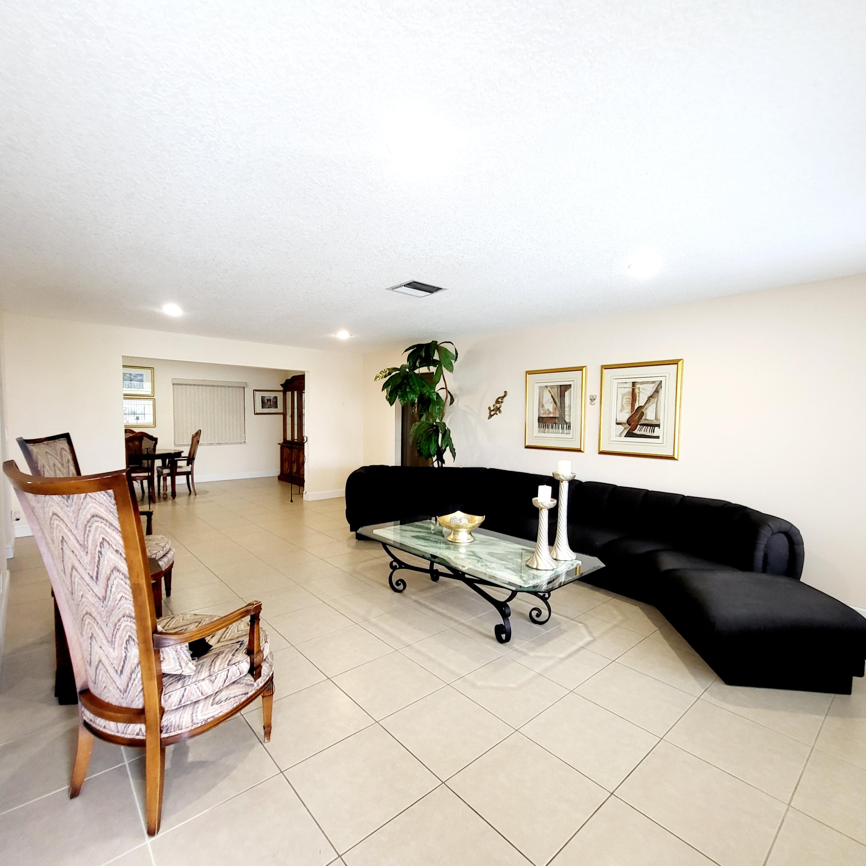 1312 Sw 18th Court, Boynton Beach, Palm Beach County, Florida - 2 Bedrooms  
2 Bathrooms - 