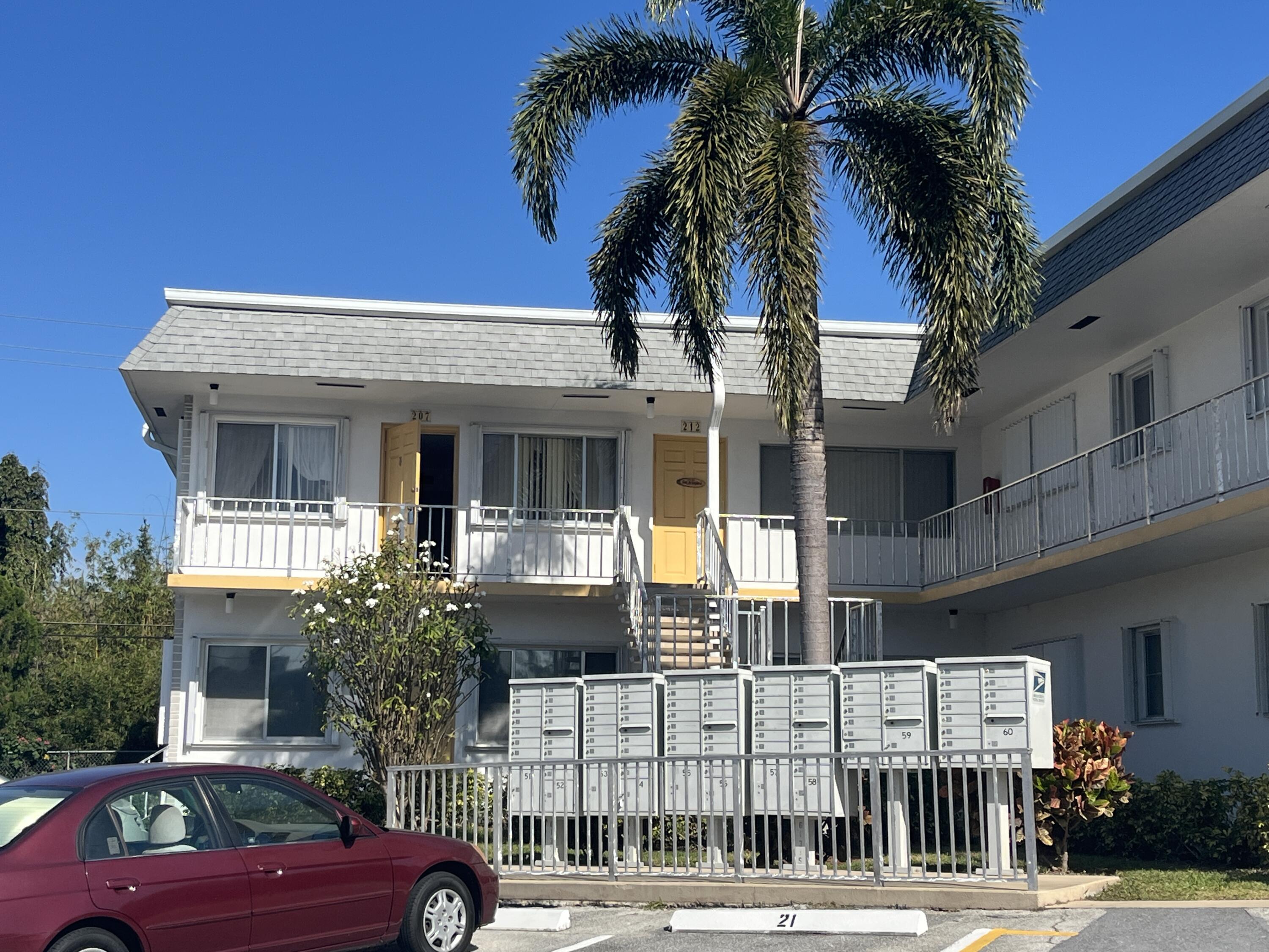 Property for Sale at 2840 Cynthia Lane 207, Lake Worth Beach, Palm Beach County, Florida - Bedrooms: 1 
Bathrooms: 1  - $90,000