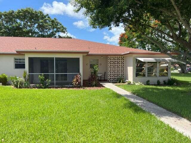 Property for Sale at 4830 Nw 4th Street C, Delray Beach, Palm Beach County, Florida - Bedrooms: 1 
Bathrooms: 1.5  - $235,000