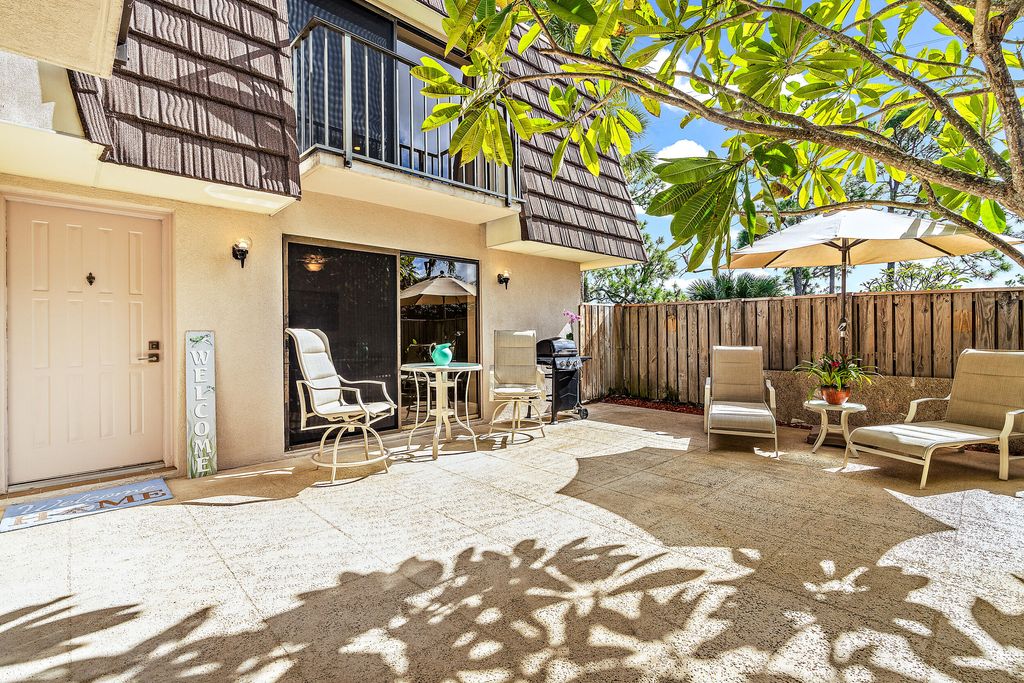 Photo of 2316 23rd Court, Jupiter, FL 33477 (MLS # RX-11127446)